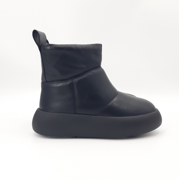 VAGABOND | Aylin Puff Boots in Black Leather - Picture 3 of 13